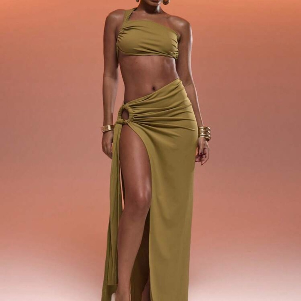 Elegant Olive Green Women's Skirt Set